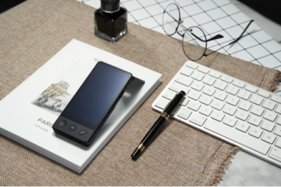 全新人工智能翻譯產(chǎn)品,訊飛雙屏翻譯機來襲,信息傳遞更直觀